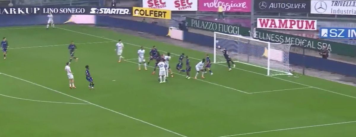 Hakan Çalhanoğlu'nun Golüyle Inter, Hellas Verona'yı Son Dakikada Yenerek Şampiyonluk Yolunda İlerliyor!