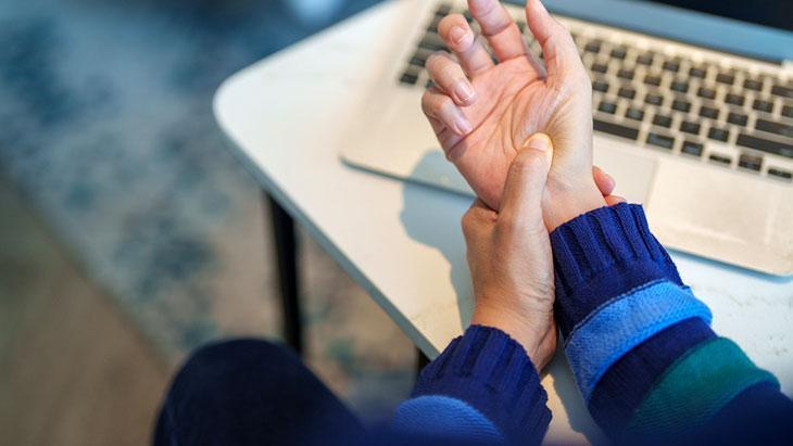 Hareketsizlik eklemlerin düşmanı artriti körüklüyor! Kadınlarda daha yaygın 5 Hareketsizlik eklemlerin düşmanı artriti körüklüyor! Kadınlarda daha yaygın