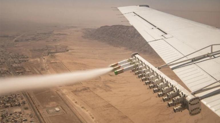 Hava zehir gibi! Bulutlara karışım püskürttüler ama çare olmadı: 'Yaz-kış perişanız'