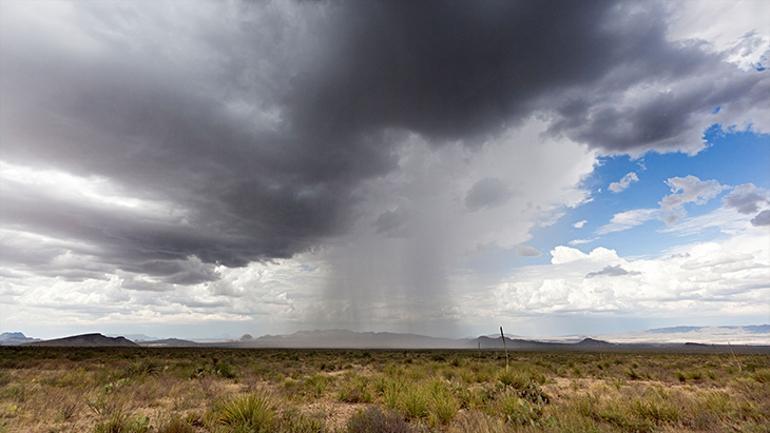 Hava zehir gibi! Bulutlara karışım püskürttüler ama çare olmadı: 'Yaz-kış perişanız'