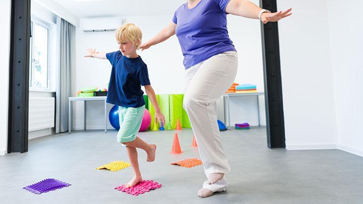Her 10 çocuktan 7’sinde görülüyor! Bu belirtiler varsa sebebi ‘düztabanlık’ olabilir 4 Her 10 çocuktan 7’sinde görülüyor! Bu belirtiler varsa sebebi ‘düztabanlık’ olabilir
