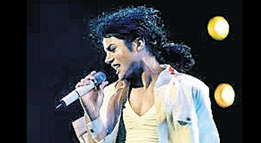 Herkes Michael’ı bekliyor