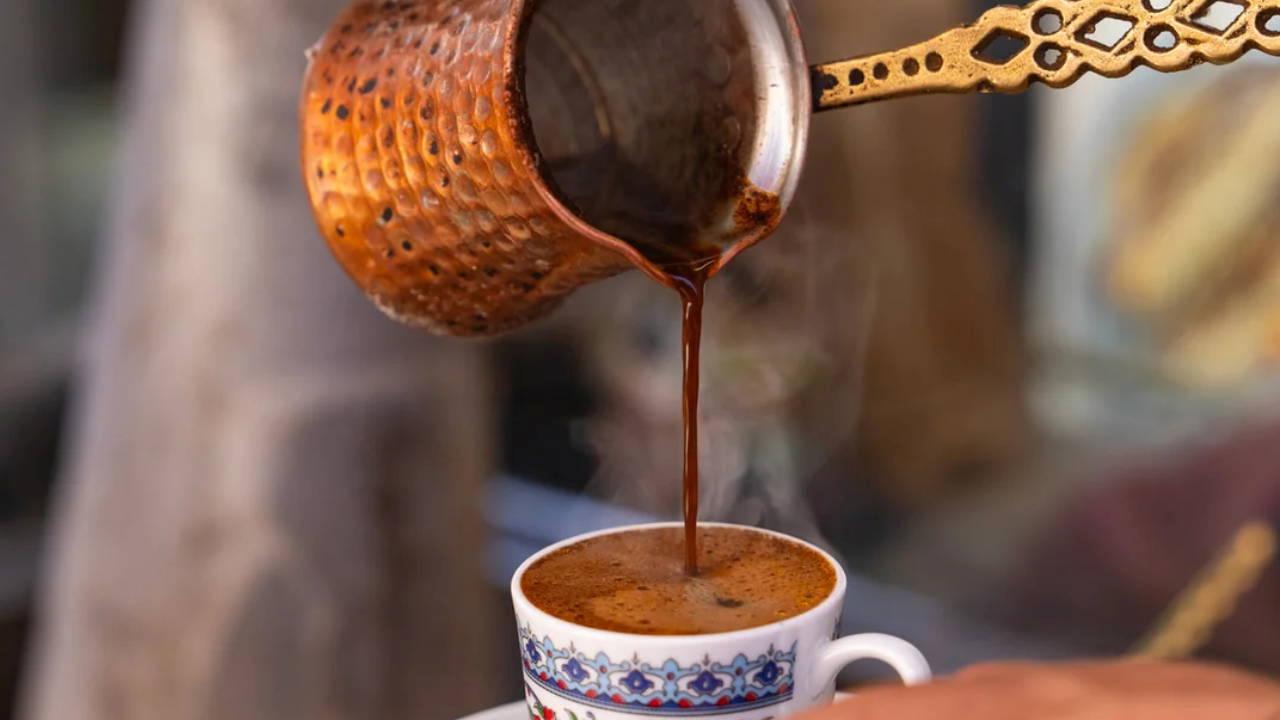 Hipertansiyon hastalarına ‘kafein’ uyarısı!