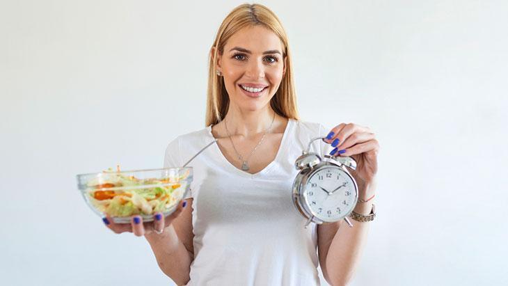 Hücreleri temizliyor, vücudu bakım moduna sokuyor! Aralıklı oruç: Sanılandan çok daha fazlası