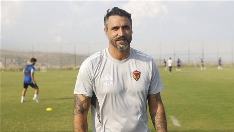 Hugo Almeida'nın Çarpıcı Açıklamaları: 'Göreve Geldiğimden Beri Maaş Alamadım!' 2 Hugo Almeida'nın Çarpıcı Açıklamaları: 'Göreve Geldiğimden Beri Maaş Alamadım!'