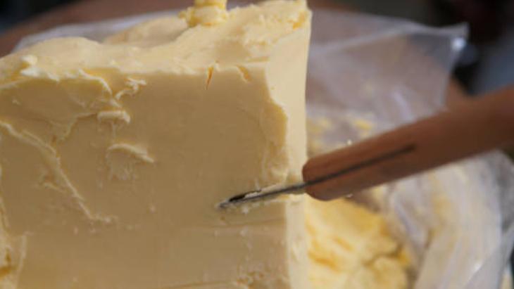 İbn-i Sina kitabında yazmış! Ne ilaç ne krem, tek çare tereyağı: Nasırı silip atıyor