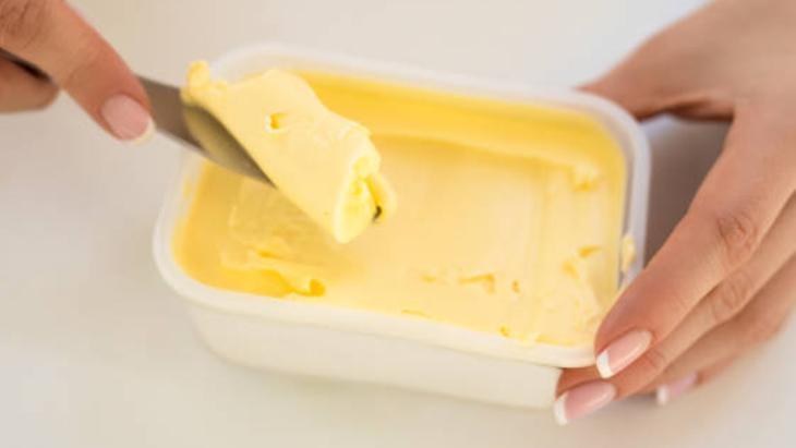 İbn-i Sina kitabında yazmış! Ne ilaç ne krem, tek çare tereyağı: Nasırı silip atıyor