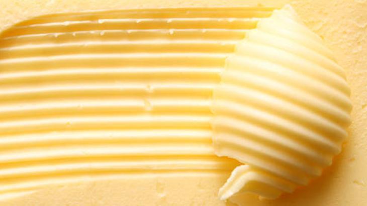 İbn-i Sina kitabında yazmış! Ne ilaç ne krem, tek çare tereyağı: Nasırı silip atıyor