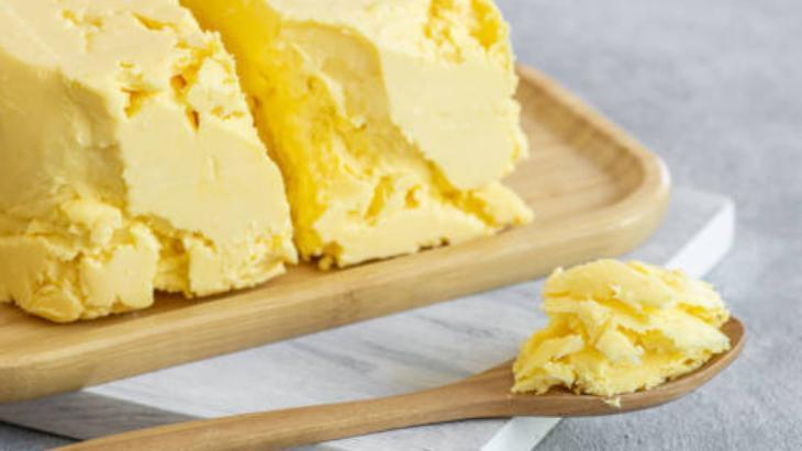 İbn-i Sina kitabında yazmış! Ne ilaç ne krem, tek çare tereyağı: Nasırı silip atıyor