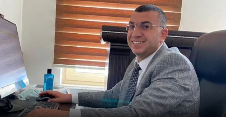 İlçe Milli Eğitim Müdürü'nün Yaşadığı Skandal: AKP'li Belediye Başkanının Uygulaması Hayata Mal Oldu 3 İlçe Milli Eğitim Müdürü'nün Yaşadığı Skandal: AKP'li Belediye Başkanının Uygulaması Hayata Mal Oldu