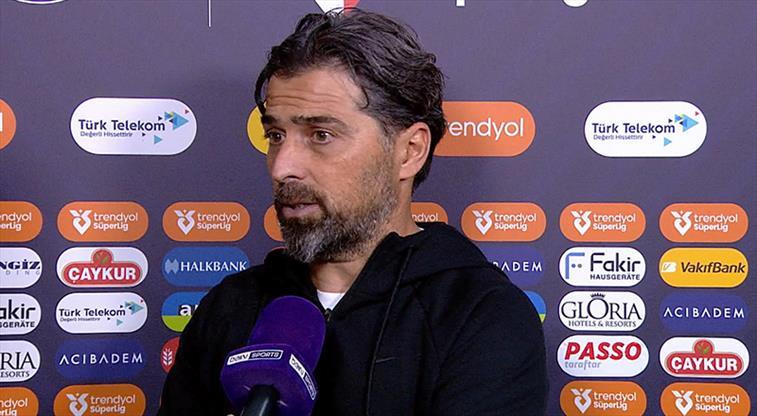 İlhan Palut’un Çarpıcı Çağrısı: “Sahada Sorumluluğu Elimize Almalıyız!”