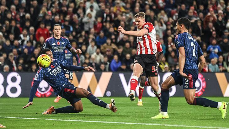 İngiltere’de lider Arsenal’e son dakikada soğuk duş!