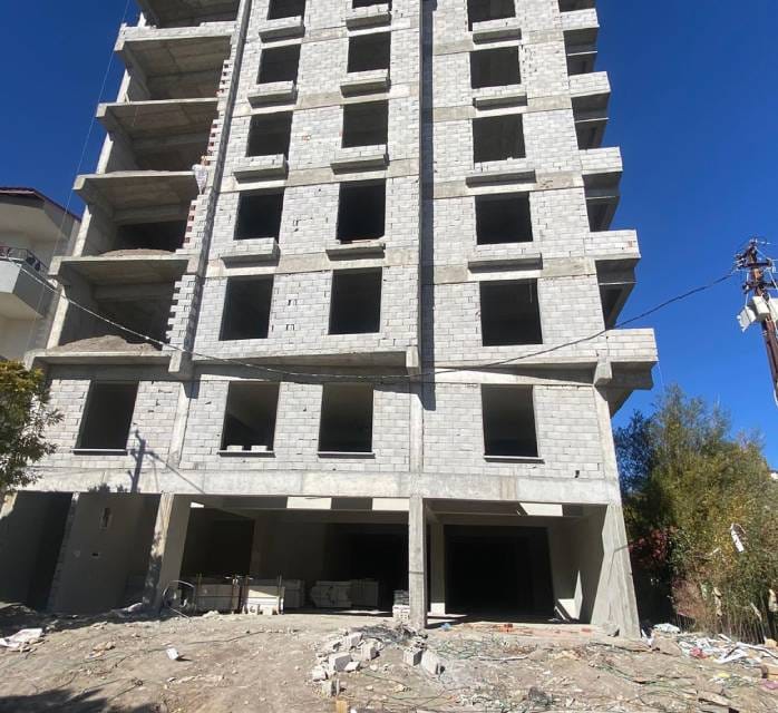 İnşaat Sektöründe Tekrar Eden İş Cinayetleri: Bir Felaketin Anatomisi