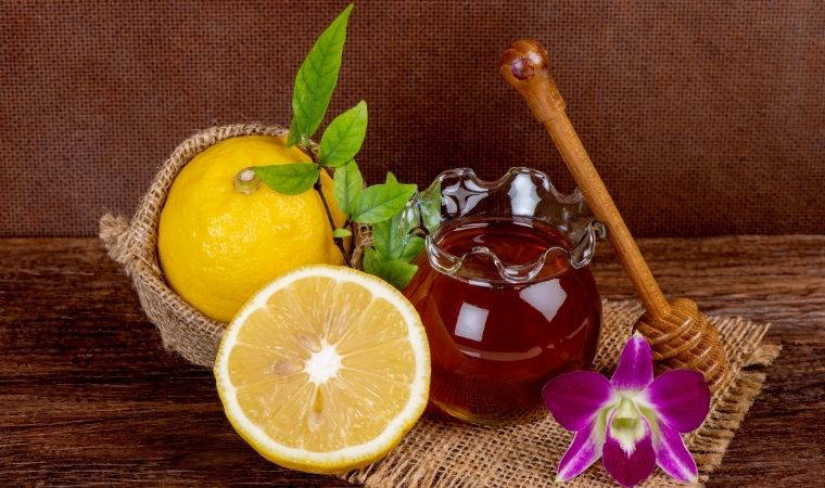 Işıl ışıl ve pürüzsüz cildin sırrı: Cilt lekelerini gideren 5 doğal kür 1 Işıl ışıl ve pürüzsüz cildin sırrı: Cilt lekelerini gideren 5 doğal kür