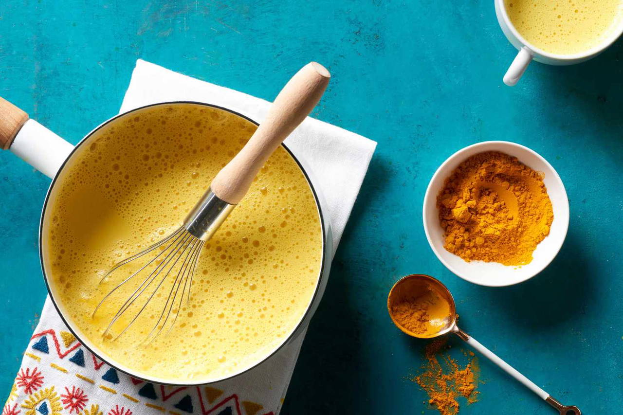 Işıl ışıl ve pürüzsüz cildin sırrı: Cilt lekelerini gideren 5 doğal kür 2 Işıl ışıl ve pürüzsüz cildin sırrı: Cilt lekelerini gideren 5 doğal kür