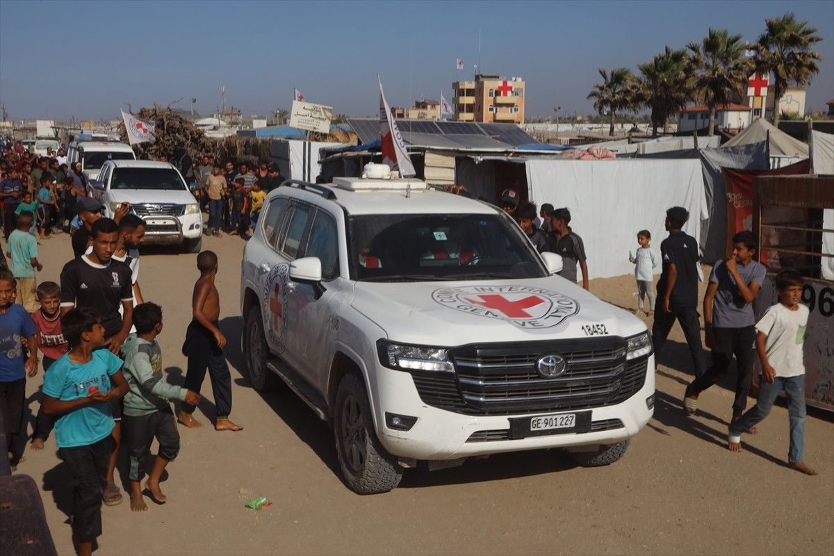 İsrail, Hamas'ın Teslim Ettiği 3 Cesedin Esirlere Ait Olmadığını Kesin Bir Şekilde İddia Ediyor 1 İsrail, Hamas'ın Teslim Ettiği 3 Cesedin Esirlere Ait Olmadığını Kesin Bir Şekilde İddia Ediyor