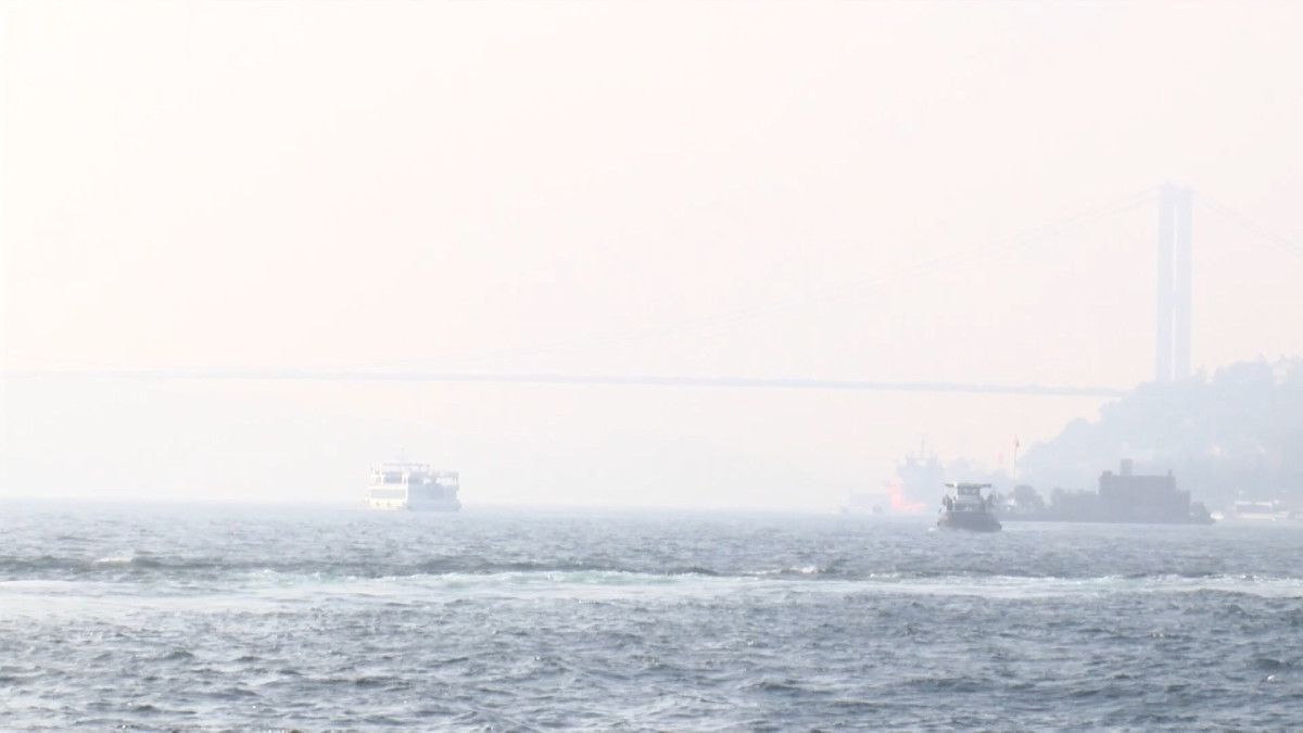 İstanbul Boğazı’nda Görülen Sis Manzarası