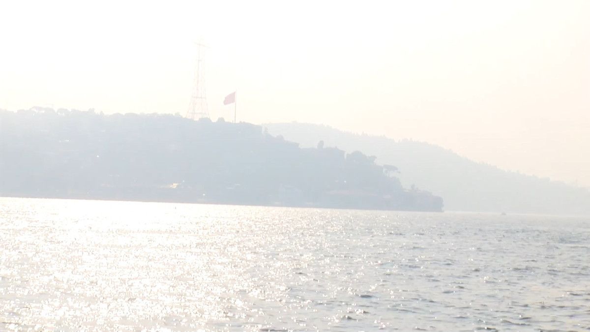 İstanbul Boğazı’nda Görülen Sis Manzarası