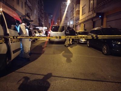 İstanbul'da korkunç olay! Aile içi kavgada cinnet getiren adam, oğlunu ve kardeşini öldürdü 3 İstanbul'da korkunç olay! Aile içi kavgada cinnet getiren adam, oğlunu ve kardeşini öldürdü