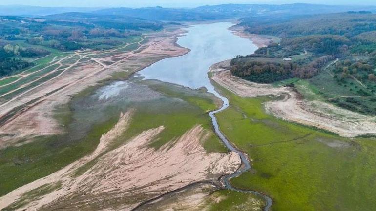İstanbul'da korkutan manzara! Seviye yüzde 21,41 olarak ölçüldü