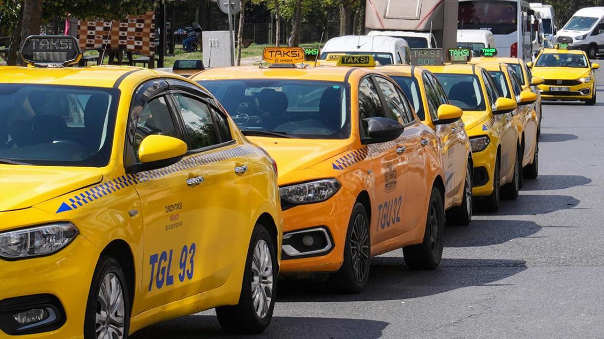 İstanbul’da Taksi Plakası Fiyatları 5 Milyon TL’ye Ulaştı: Şehirdeki Transportasyon Serüvenine Dair Etkileyici Bir Bakış