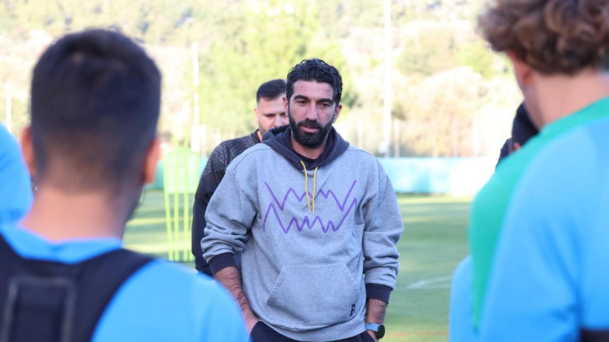 İstanbulspor Maçını Kazanmanın Heyecanı: Burhan Eşer’in Hedefleri!