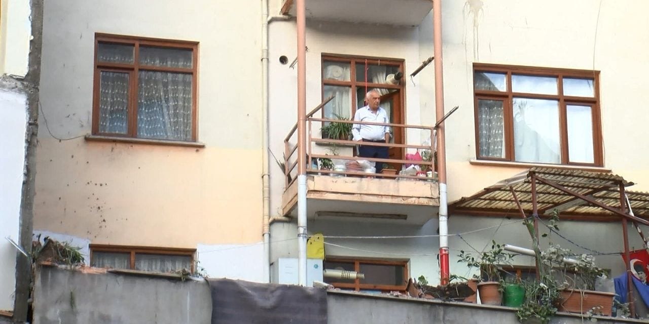 İstanbul'un Gözbebeği: Yıkılan Bina ile Ortaya Çıkan Müteahhitlik Şaheseri!