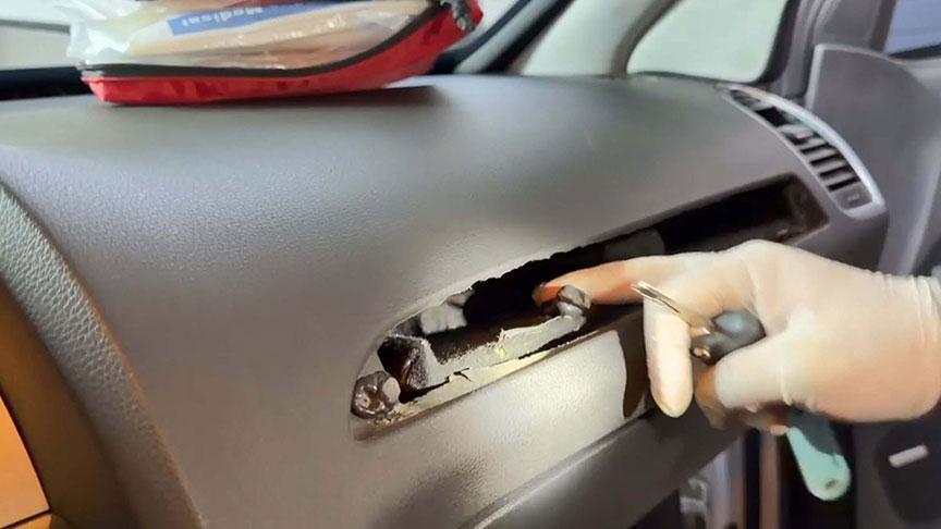 İzmir'de 'Saraçlar' çetesine operasyon: 1 milyar 800 milyonluk şok eden hesap hareketliliği 2 İzmir'de 'Saraçlar' çetesine operasyon: 1 milyar 800 milyonluk şok eden hesap hareketliliği