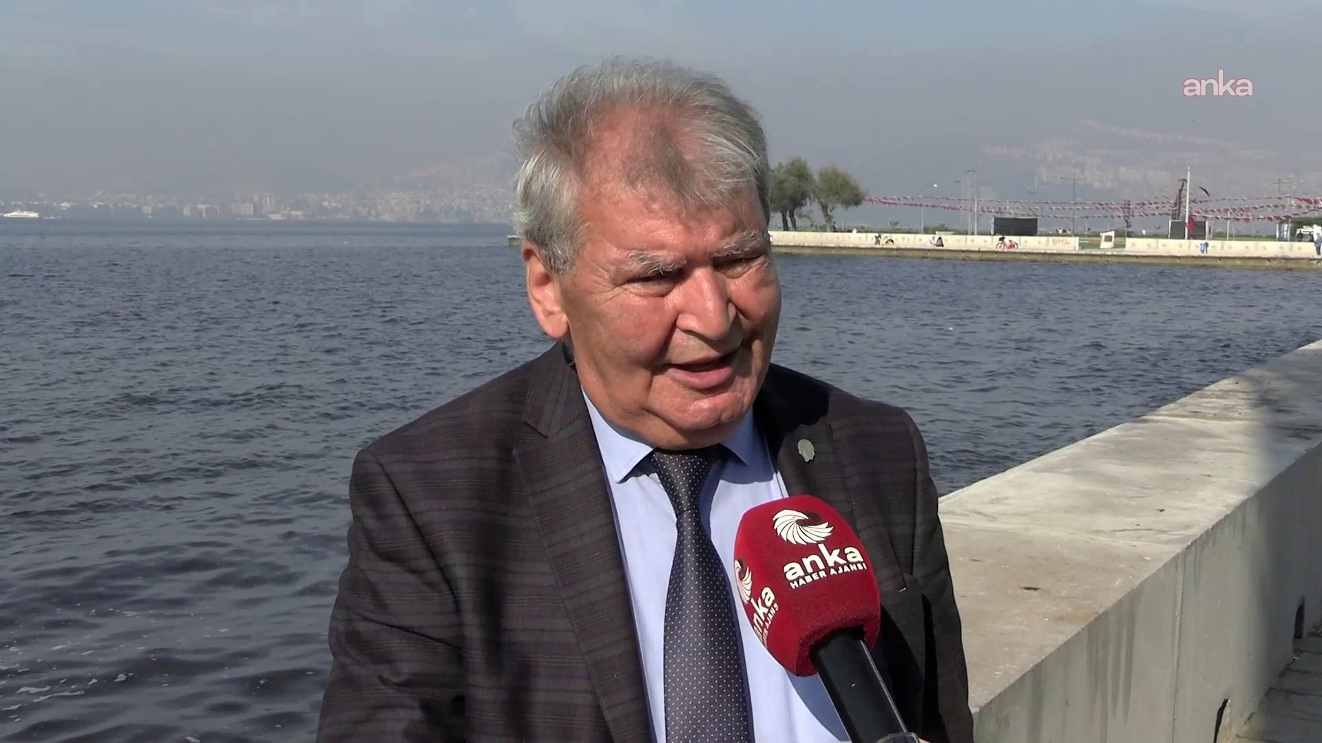 İzmir'in Susuzluk Korkusu: Uzmanlar Barajların Durumunu Değerlendiriyor!