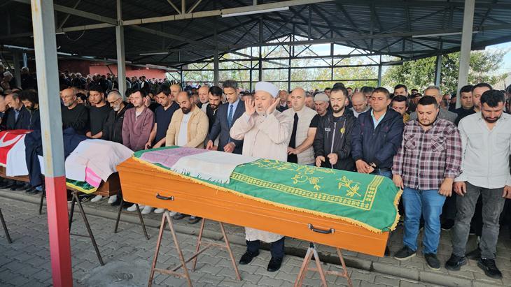 Kahvehane baskınının ardındaki sır perdesi aralandı! Fuhuş çetesi iddiası 3 Kahvehane baskınının ardındaki sır perdesi aralandı! Fuhuş çetesi iddiası