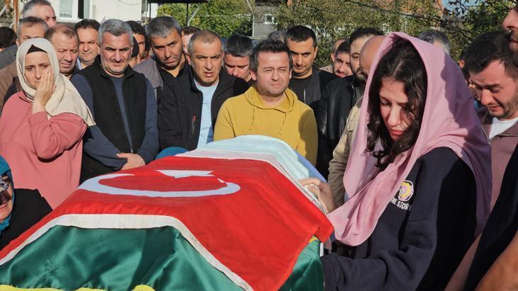 Kahvehane baskınının ardındaki sır perdesi aralandı! Fuhuş çetesi iddiası 5 Kahvehane baskınının ardındaki sır perdesi aralandı! Fuhuş çetesi iddiası