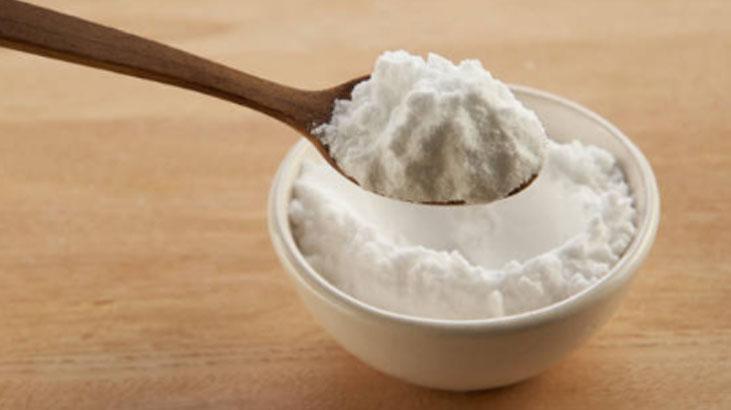 Kalaylamaya gerek yok! Tek hamlede çaydanlıklar ayna gibi parlayacak