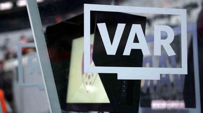 Kapışma Arenası: Beşiktaş ve Fenerbahçe'nin Arenasında Canlı Anlatım! 6 Kapışma Arenası: Beşiktaş ve Fenerbahçe'nin Arenasında Canlı Anlatım!