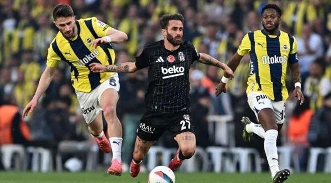 Kapışma Arenası: Beşiktaş ve Fenerbahçe'nin Arenasında Canlı Anlatım! 8 Kapışma Arenası: Beşiktaş ve Fenerbahçe'nin Arenasında Canlı Anlatım!