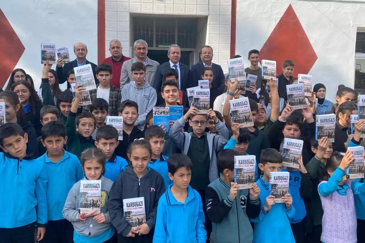 Karboğazı Destanı kitabı yayınlandı… Birinci kitabı okuduğu okula armağan etti