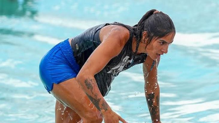 Kasım ayında denize girdi! Eski Survivor yarışmacısı şaşırttı