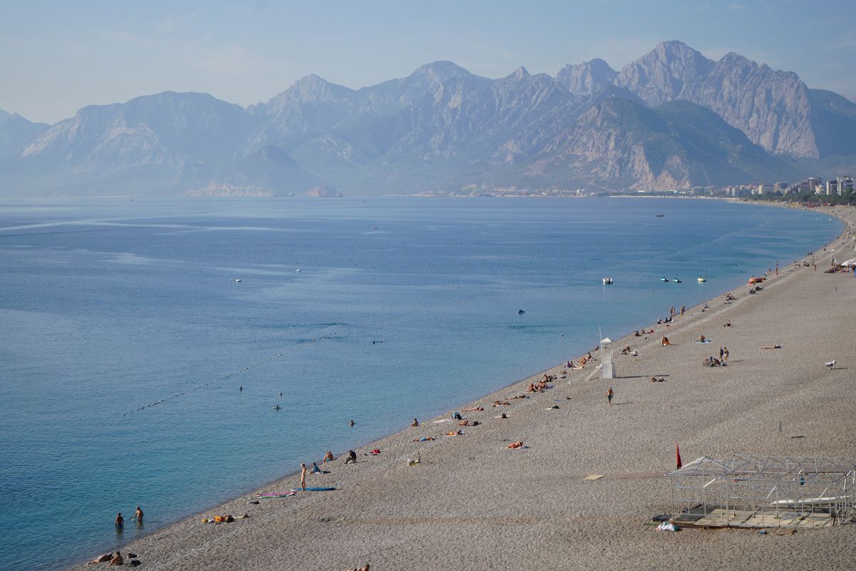 Kasım Ayında Konyaaltı Sahilinde Eşsiz Deniz Deneyimi 5 Kasım Ayında Konyaaltı Sahilinde Eşsiz Deniz Deneyimi