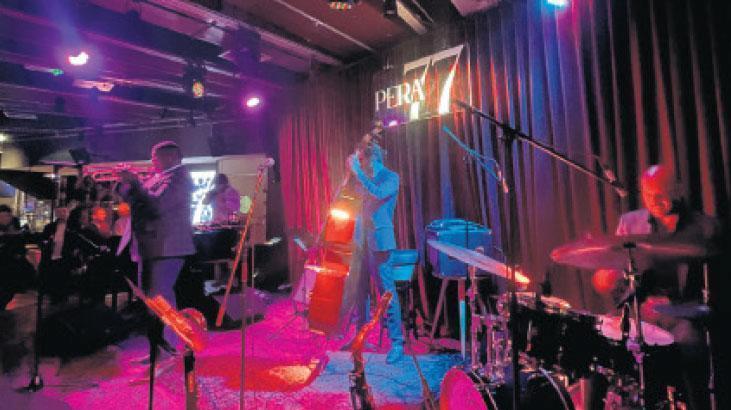 Kasımda caz başkadır