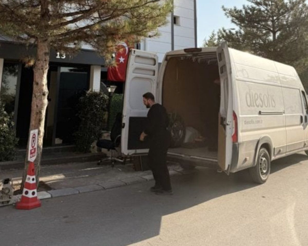 Kemal Kılıçdaroğlu'nun Çalışma Ofisinin Kapıları Kapanıyor: Yeni Bir Dönem Başlıyor! 2 Kemal Kılıçdaroğlu'nun Çalışma Ofisinin Kapıları Kapanıyor: Yeni Bir Dönem Başlıyor!