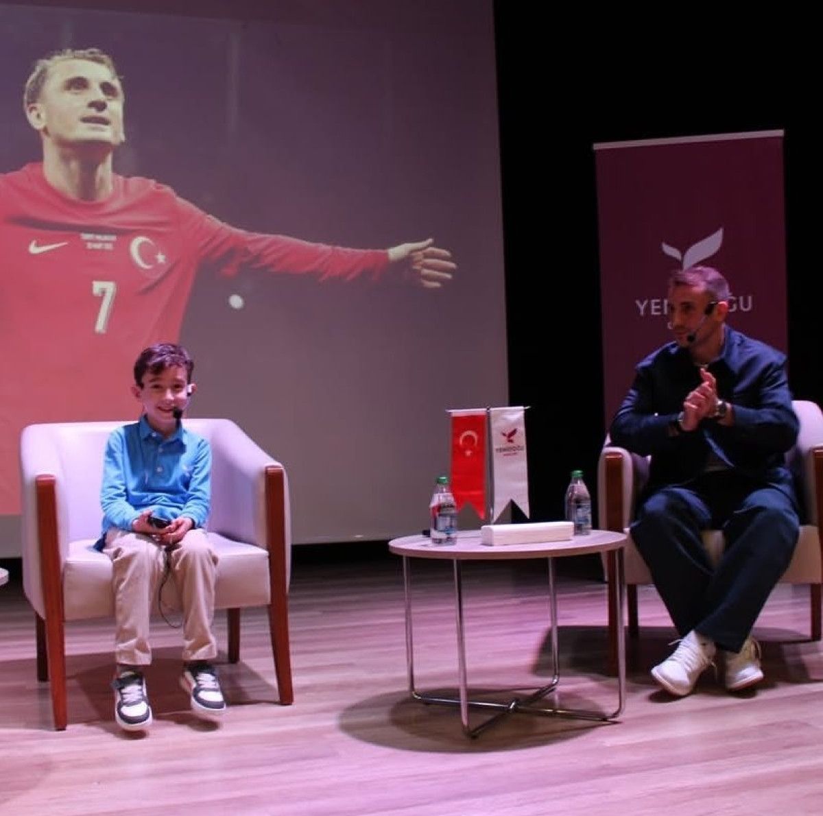 Kerem Aktürkoğlu'nun Beklenmedik Seçim Vaadi: Aras Okul Başkanlığıyla Ne Değiştirdi? 5 Kerem Aktürkoğlu'nun Beklenmedik Seçim Vaadi: Aras Okul Başkanlığıyla Ne Değiştirdi?