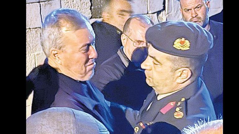 Kimi yeni evlendi kimisi bebek bekliyordu... Yarım kalan öyküler...