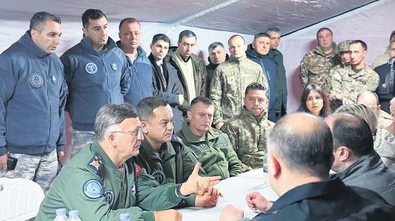 Kimi yeni evlendi kimisi bebek bekliyordu... Yarım kalan öyküler...