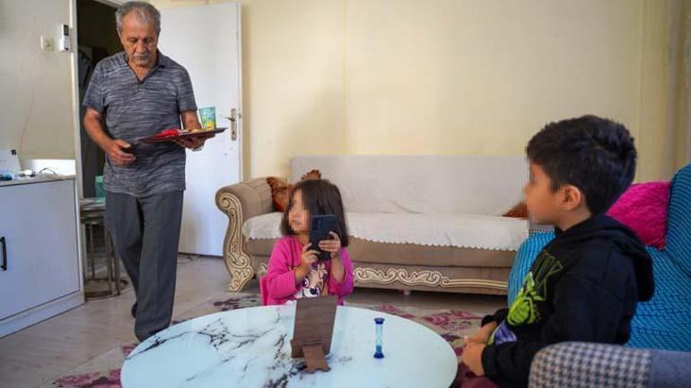 Kimsesiz kalan 3 torununa hayatını adadı! Evden tahliye kararı verilen dedeye yardım eli uzandı