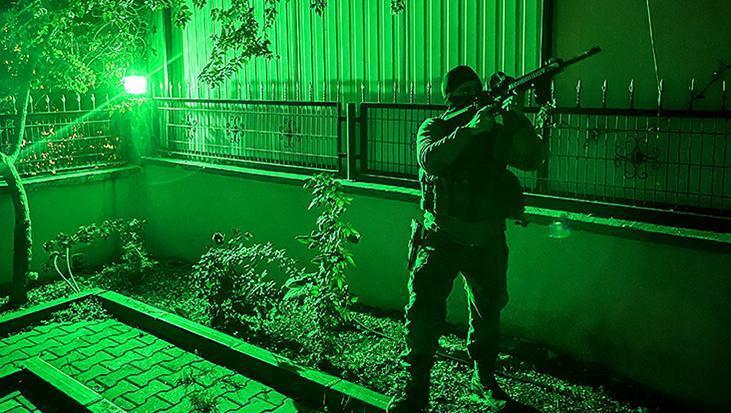 Kimsesizlerin mirasına çöküyorlardı! 100 milyon liralık sahte tapu çetesi yakalandı