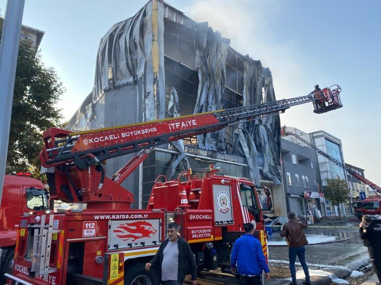 Kocaeli’de 6 kişinin öldüğü yangın sonrası kan donduran paylaşımlar! Ölenlere hakaret ve küfür ettiler 1 Kocaeli’de 6 kişinin öldüğü yangın sonrası kan donduran paylaşımlar! Ölenlere hakaret ve küfür ettiler