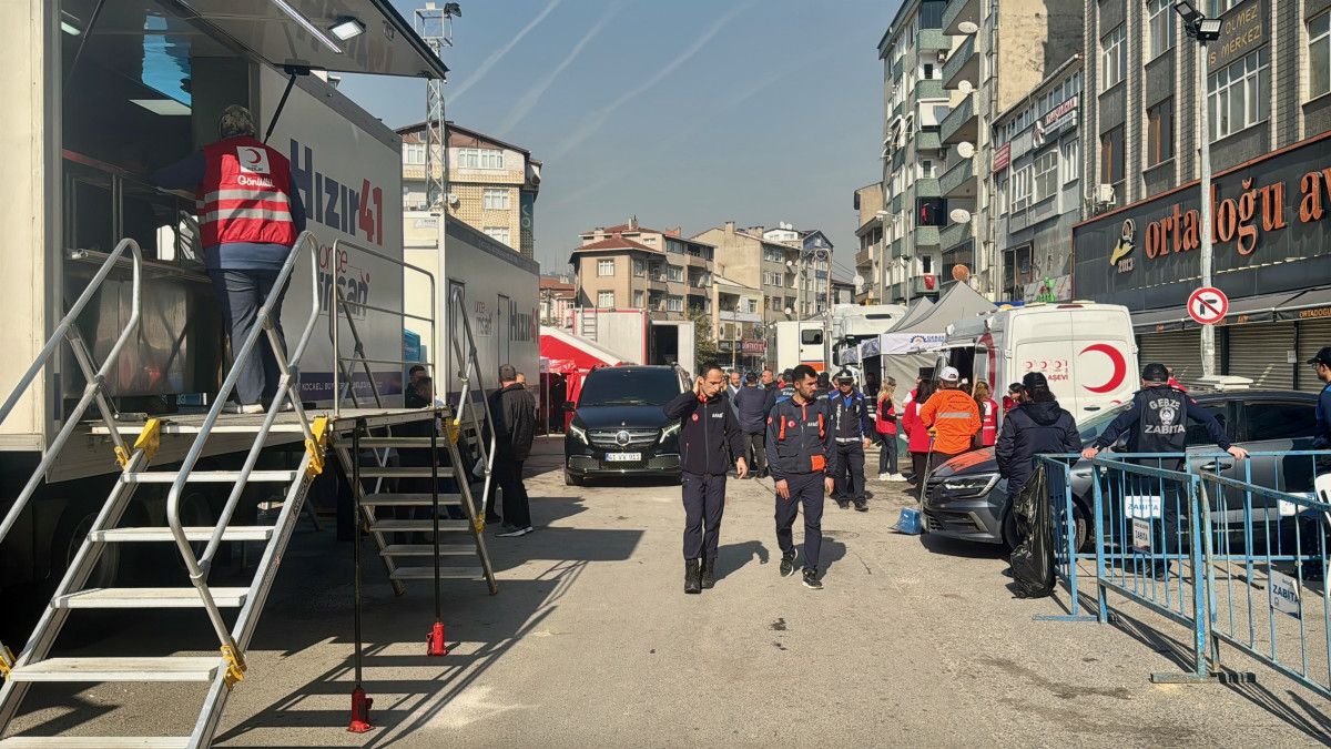 Kocaeli'de Yıkılan Binadan Kurtulan Dilaraya'nın Ailesinin Acı Kaybı! 4 Kocaeli'de Yıkılan Binadan Kurtulan Dilaraya'nın Ailesinin Acı Kaybı!