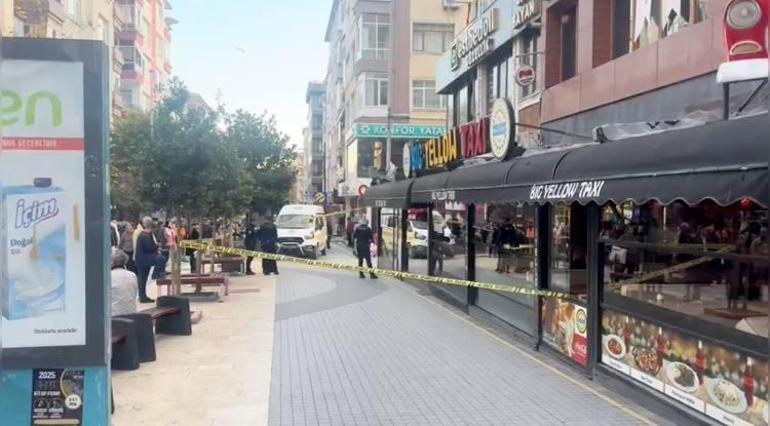 Küçükçekmece'de kar maskeli saldırgan kafede oturan kişilere ateş açtı