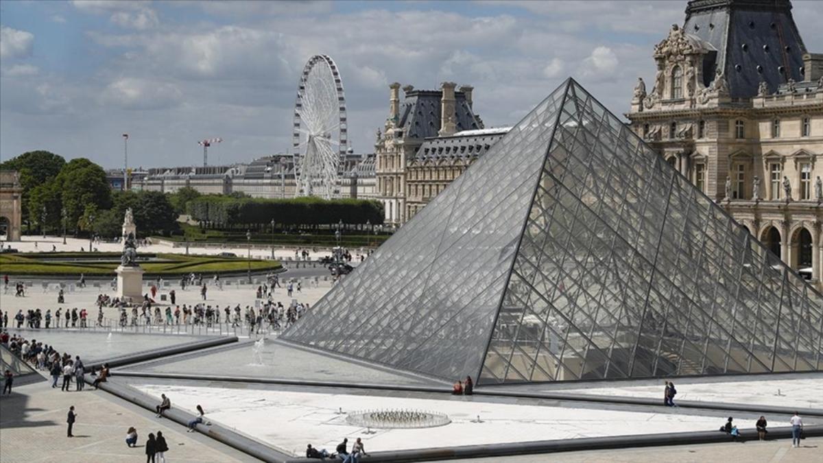 Louvre Müzesinin Soyguncularından Biri: Eski Dünyaca Ünlü YouTuber Kimdir?