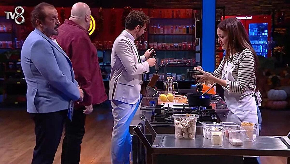 MasterChef Ünlüler gecesinde büyük rekabet! Sürpriz kaşığı kim kazandı?