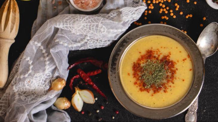 Mercimek çorbasına 1 parça atın! 10 yaş birden gençleştiriyor: Yağ ya da limon şart